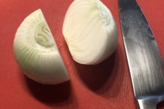 sliced onion